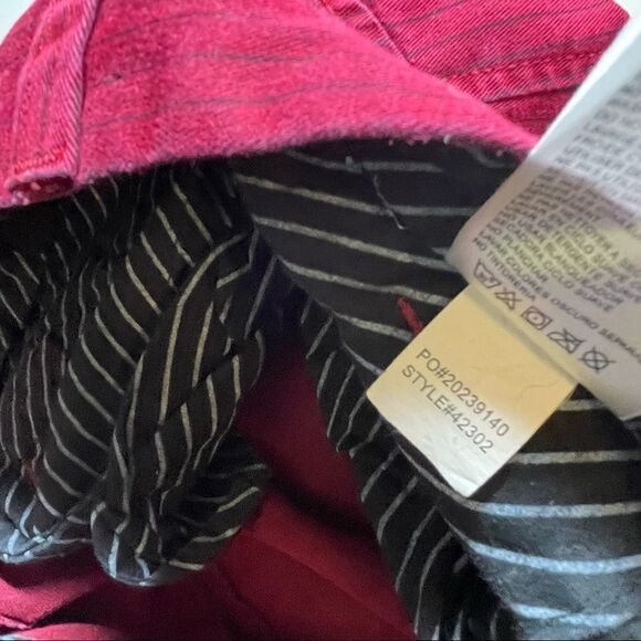 FOX Racing Burgundy Red with Black Pin Striped Shorts in Size 40W x 11IS - Picture 6 of 9